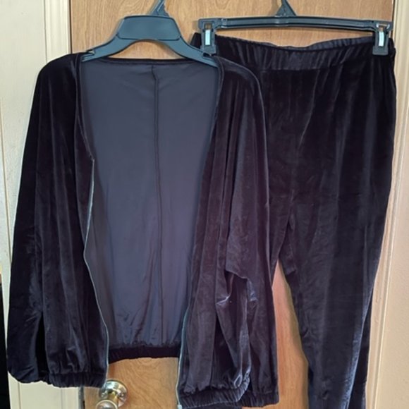 O-ring Zip Up Velvet Sweatpants Set - Picture 3 of 6